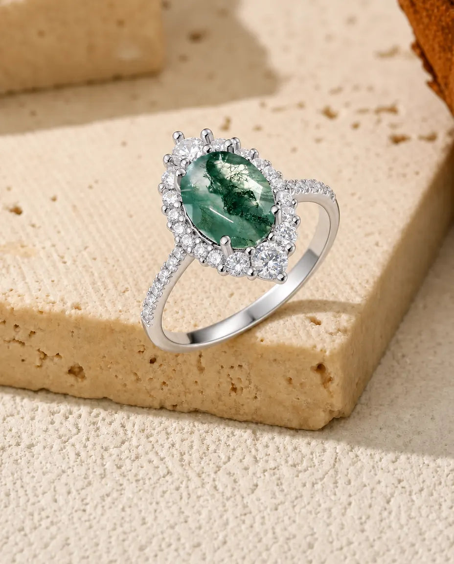 Anillo de ágata musgosa – óvalo facetado con halo graduado y aro pavé, plata de ley 925