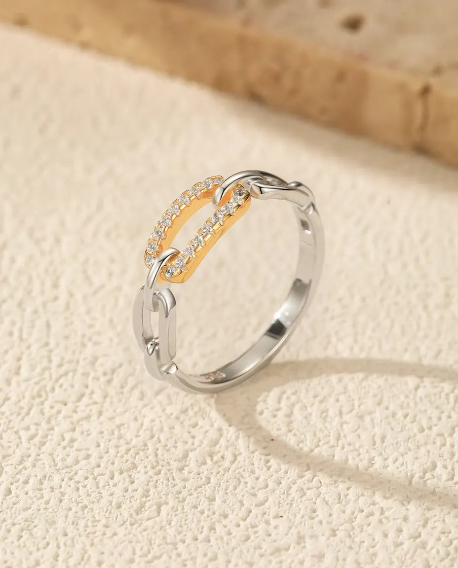 Anillo Eslabones Bicolor - eslabón dorado en pavé entre eslabones de plata, tallas 5 a 9, plata de ley 925