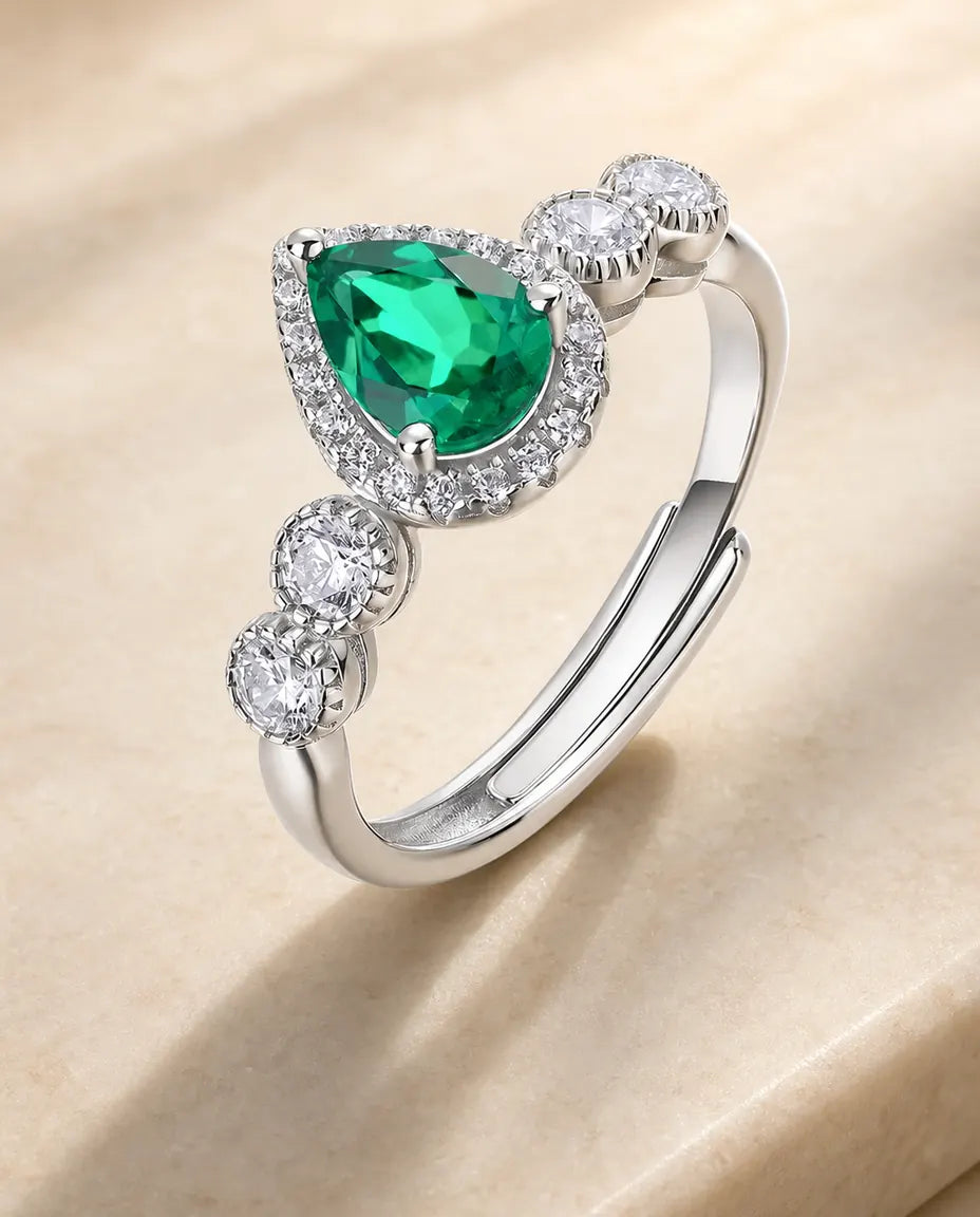 Anillo de esmeralda creada en laboratorio – talla pera 5x7 mm, plata de ley 925, aro abierto ajustable