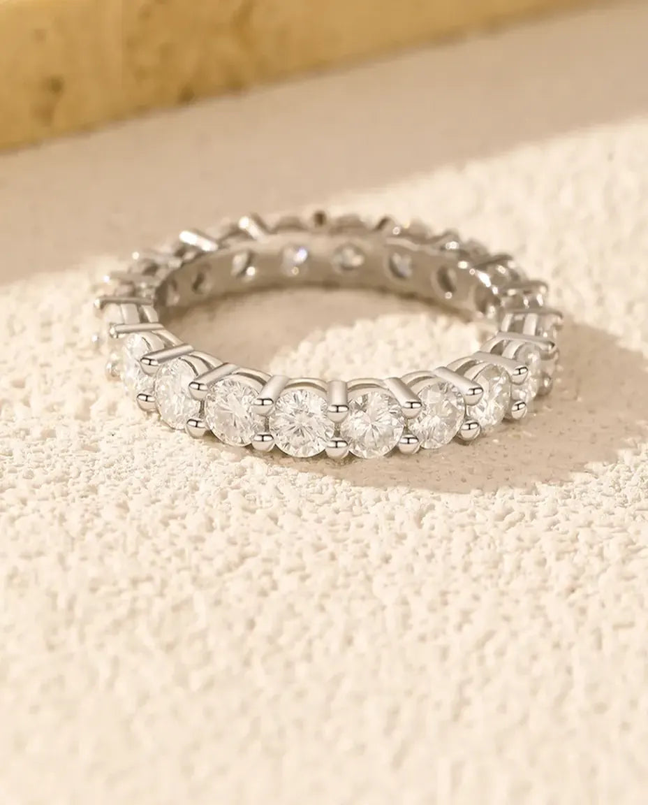 Anillo de moissanita – aro de eternidad en pavé color D, plata de ley 925 fina y apilable, regalo para mujer