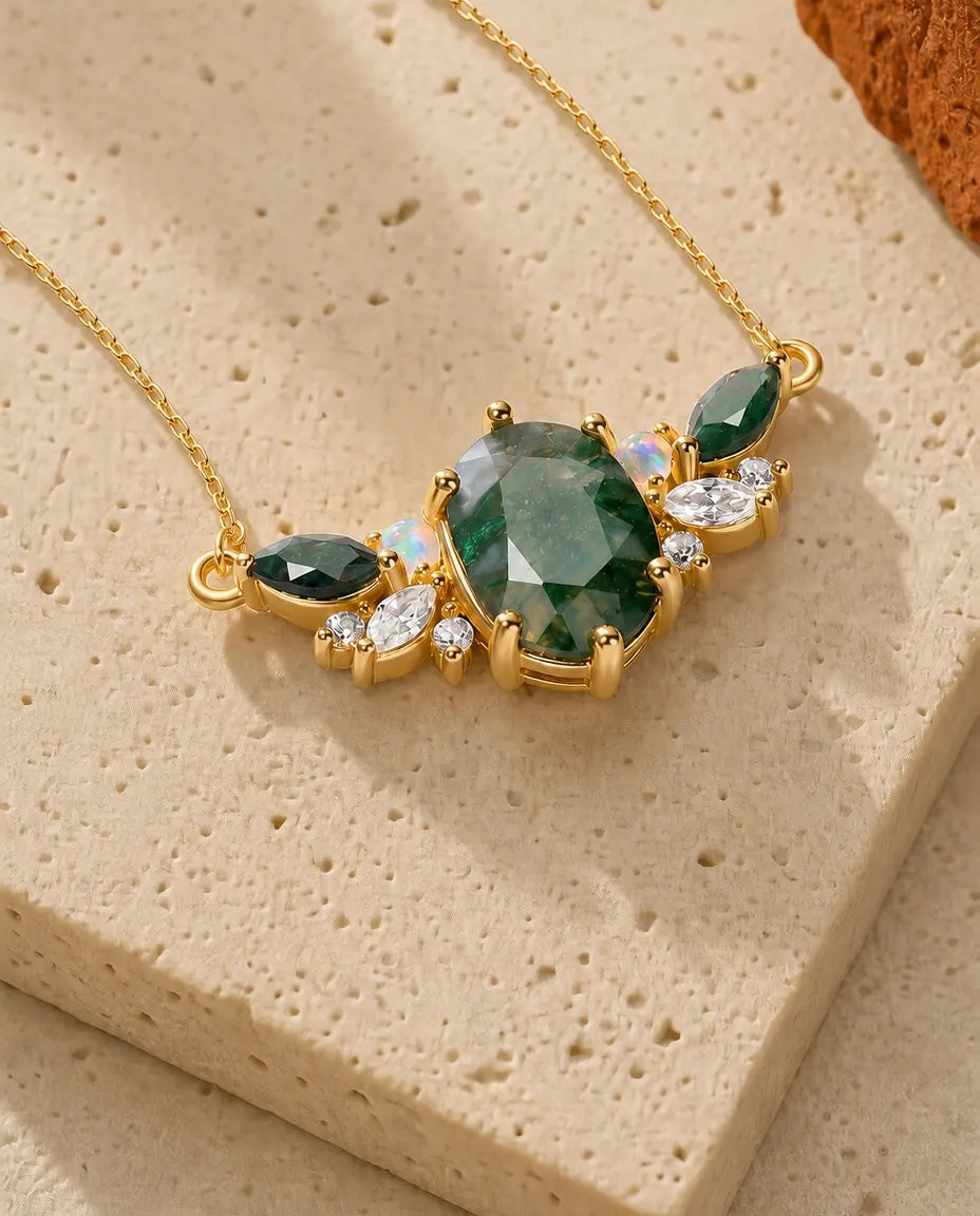 Collar de ágata musgosa – óvalo de 6x8 mm con ópalos y circonitas marquesa, plata de ley 925 con baño de oro 10K