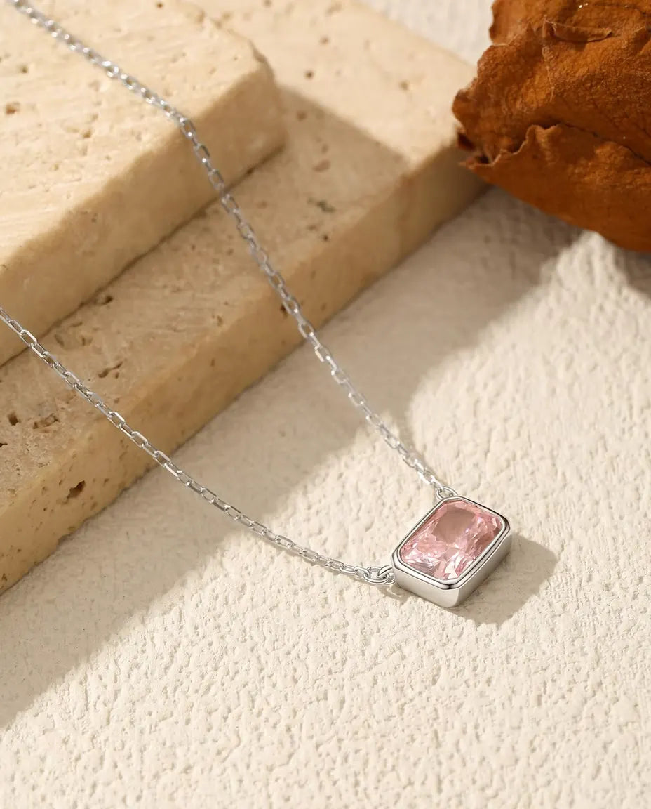 Collar Circonita Rosa – colgante de 5 x 7 mm engastado en bisel, en plata de ley 925, 40+5 cm