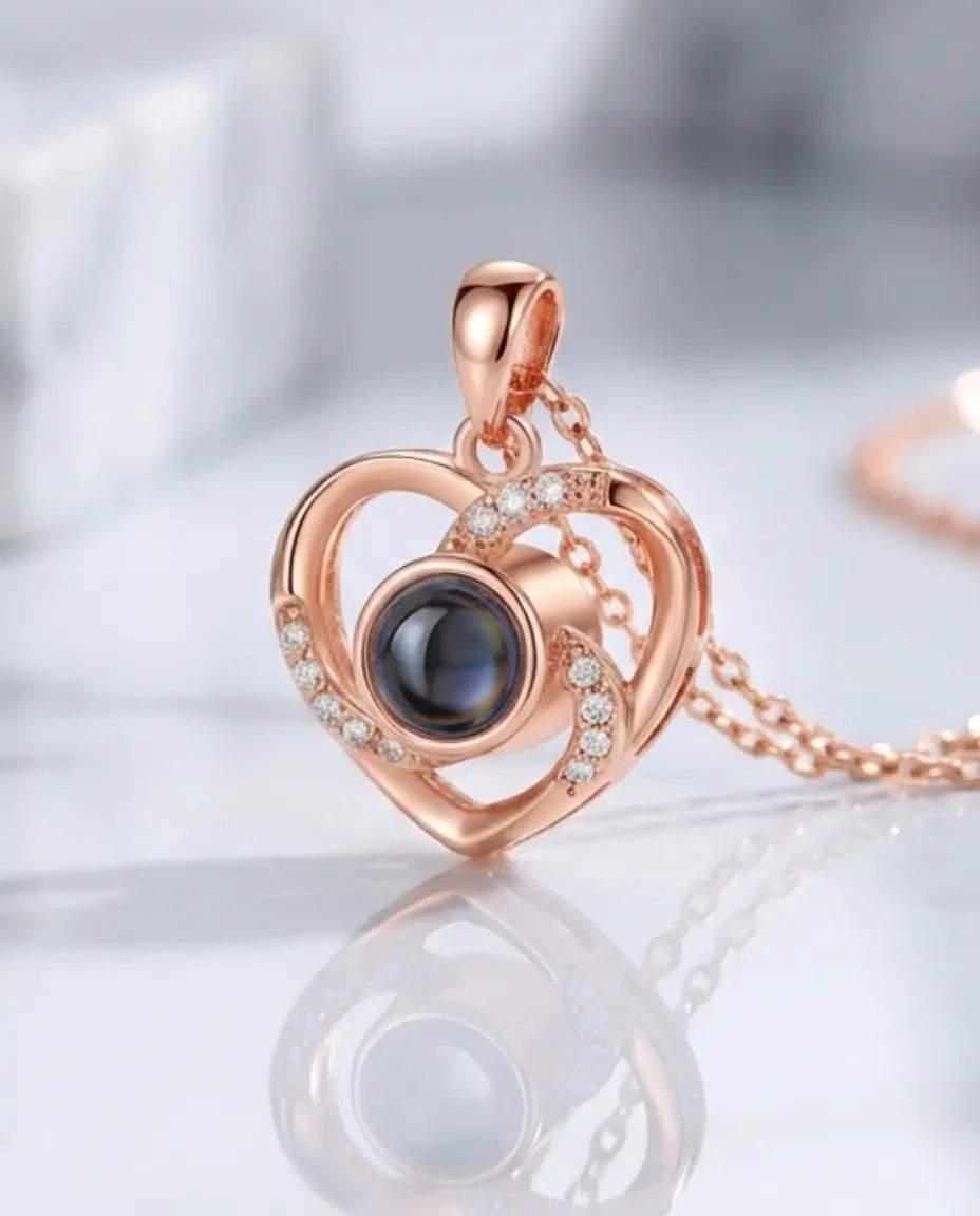 Collar con Foto Dentro – Colgante de Corazón, Foto Secreta que Aparece a Contraluz, Regalo para Ella