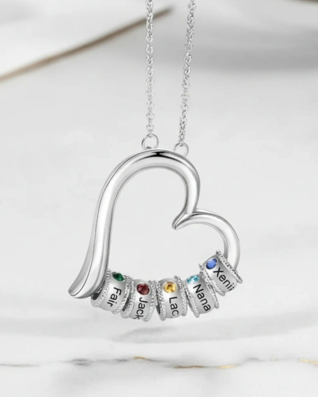 Collar con nombres – corazón abierto con hasta 7 bolas grabadas y su piedra de nacimiento, regalo para mamá o abuela