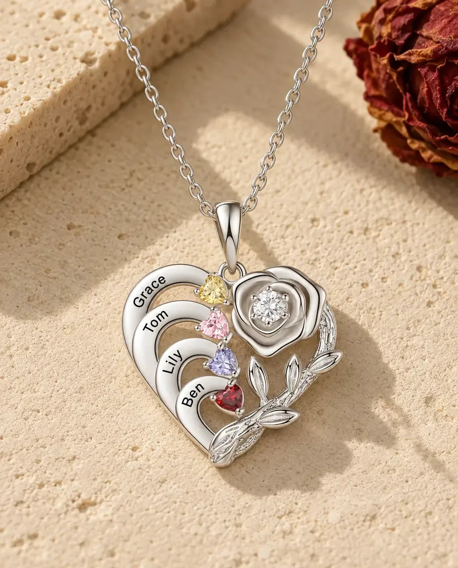 Collar de corazón con rosa para mamá y abuela - vista frontal en plata