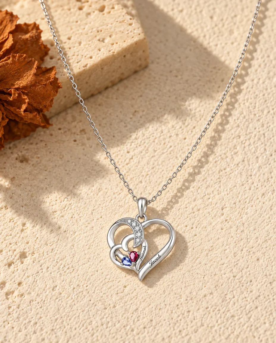 Collar Personalizado con 2 Piedras y 2 Nombres - dos corazones entrelazados con piedras talla pera, rodiado