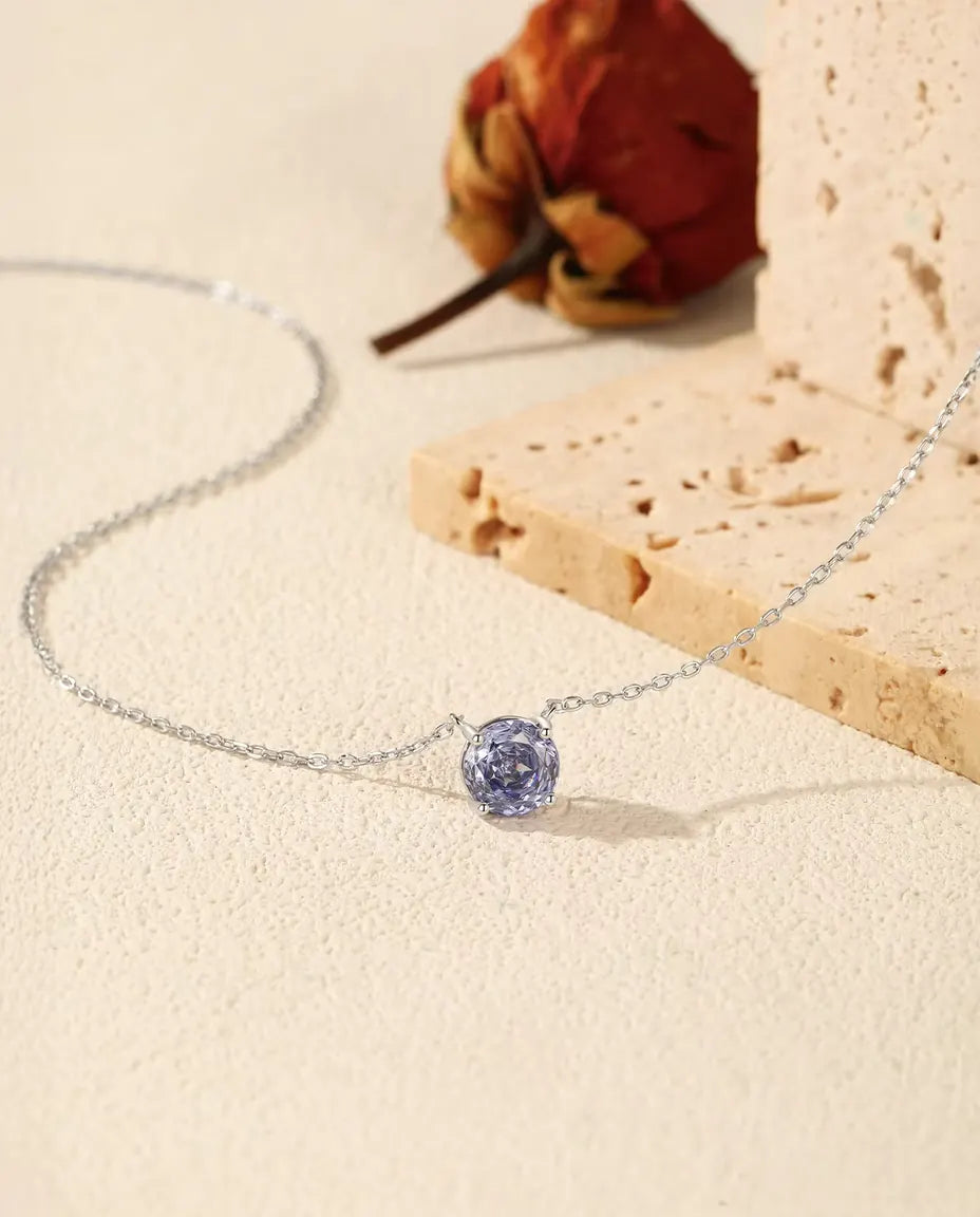 Collar Redondo de Circonita Color Tanzanita en Plata 925 – Colgante Solitario Azul Violeta de 6 mm u 8 mm en Cadena Fina, Regalo para Ella