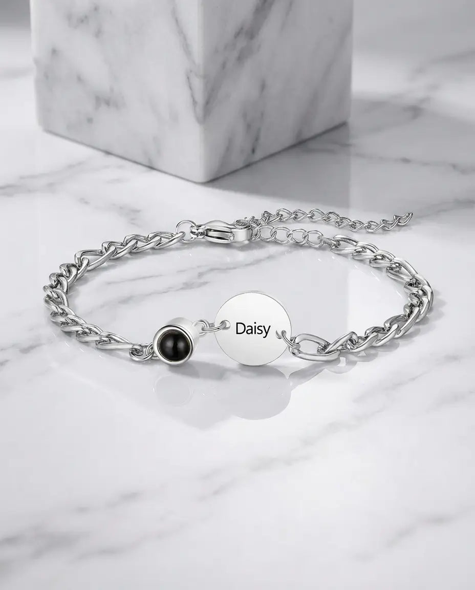 Pulsera Grabada con Foto Dentro – Placa con Nombre en Acero Inoxidable, Regalo para Él o para Ella