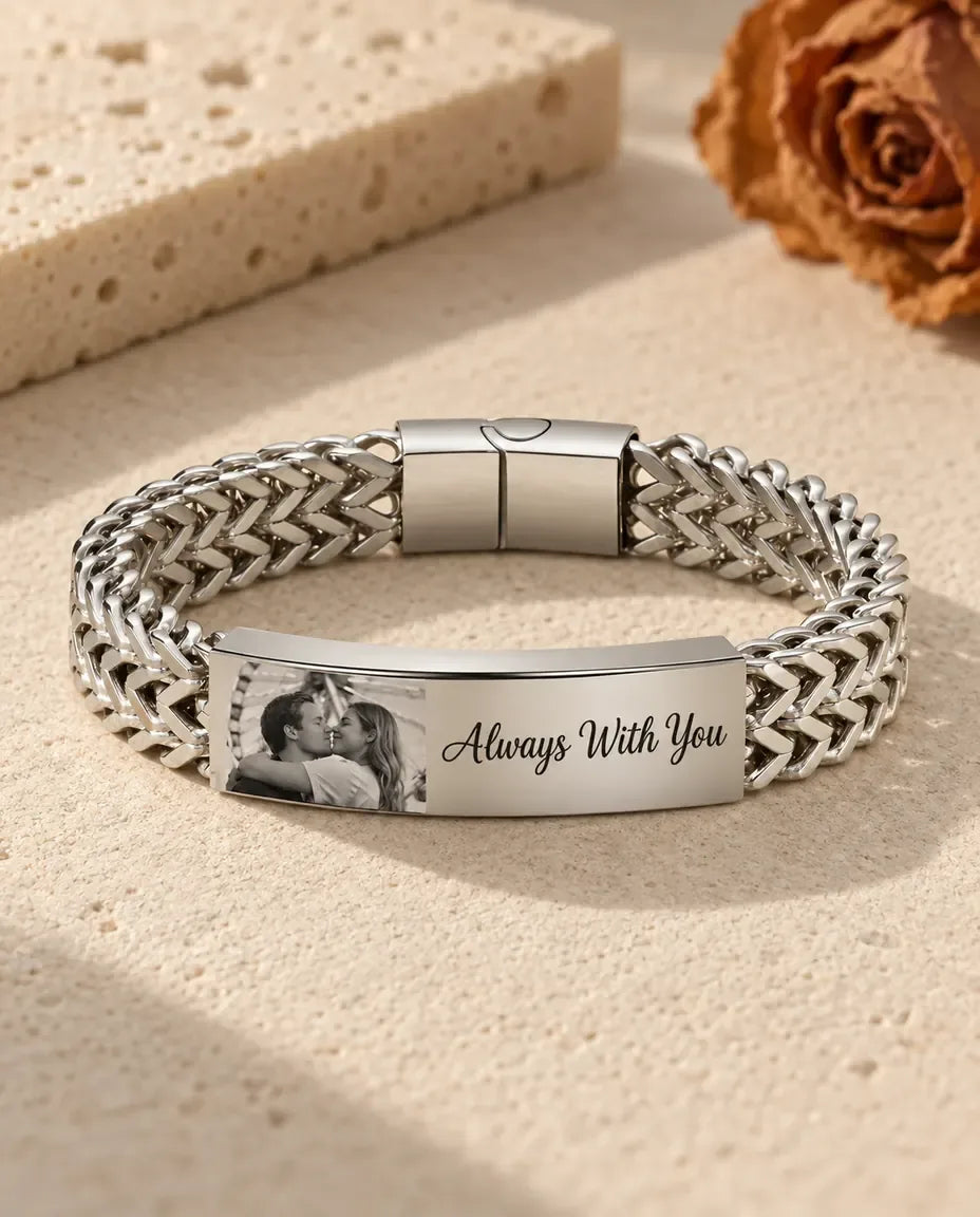 Pulsera hombre grabada - vista frontal en plata
