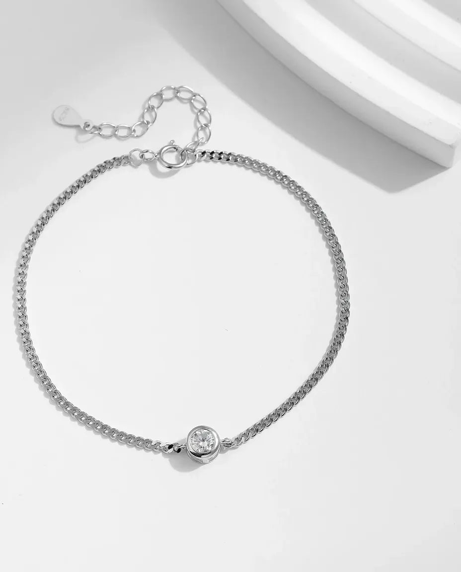 Pulsera de Moissanita en bisel – 0,25 ct color D sobre cadena regulable de plata de ley 925