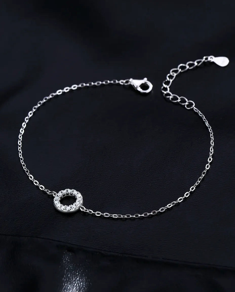 Pulsera de Moissanita con Círculo Abierto – trece piedras de 1,4 mm color D en plata de ley 925