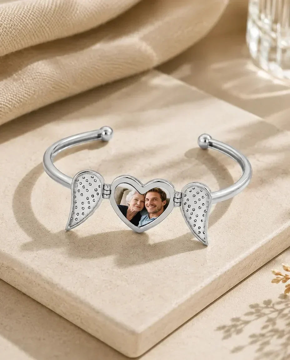 Pulsera rígida corazón con foto – alas de ángel con cristales que se abren, plata o dorado, regalo de recuerdo