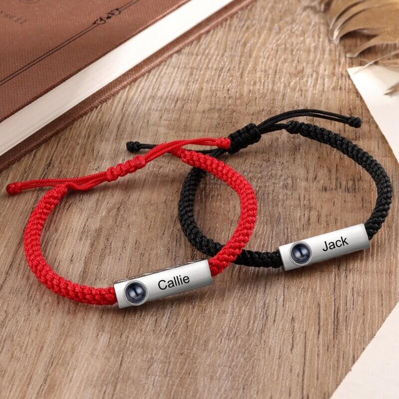 Pulseras de pareja con foto dentro – barra grabada en rojo y negro, ajustables, regalo de aniversario para los dos