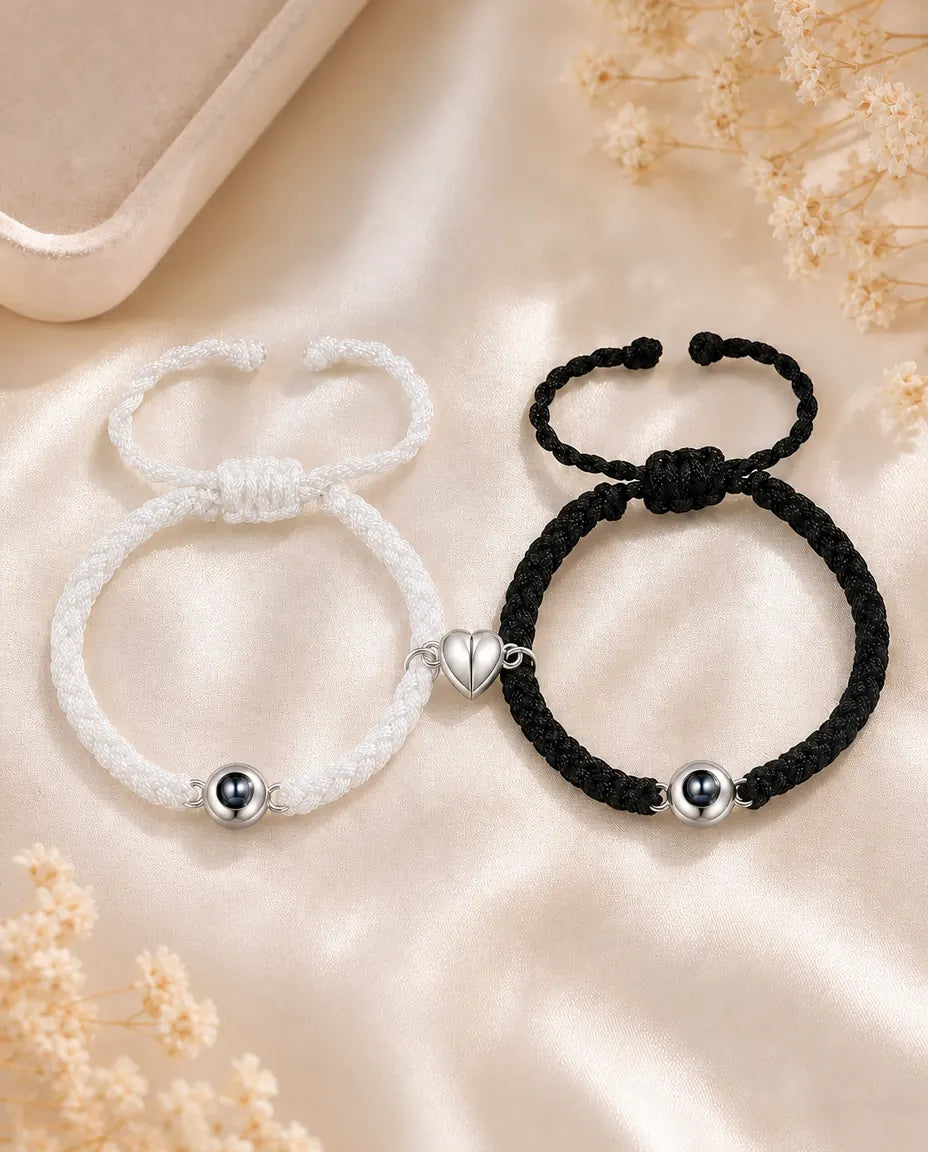 Pulseras de pareja con foto dentro – lote de 2, medio corazón magnético y cordón trenzado ajustable