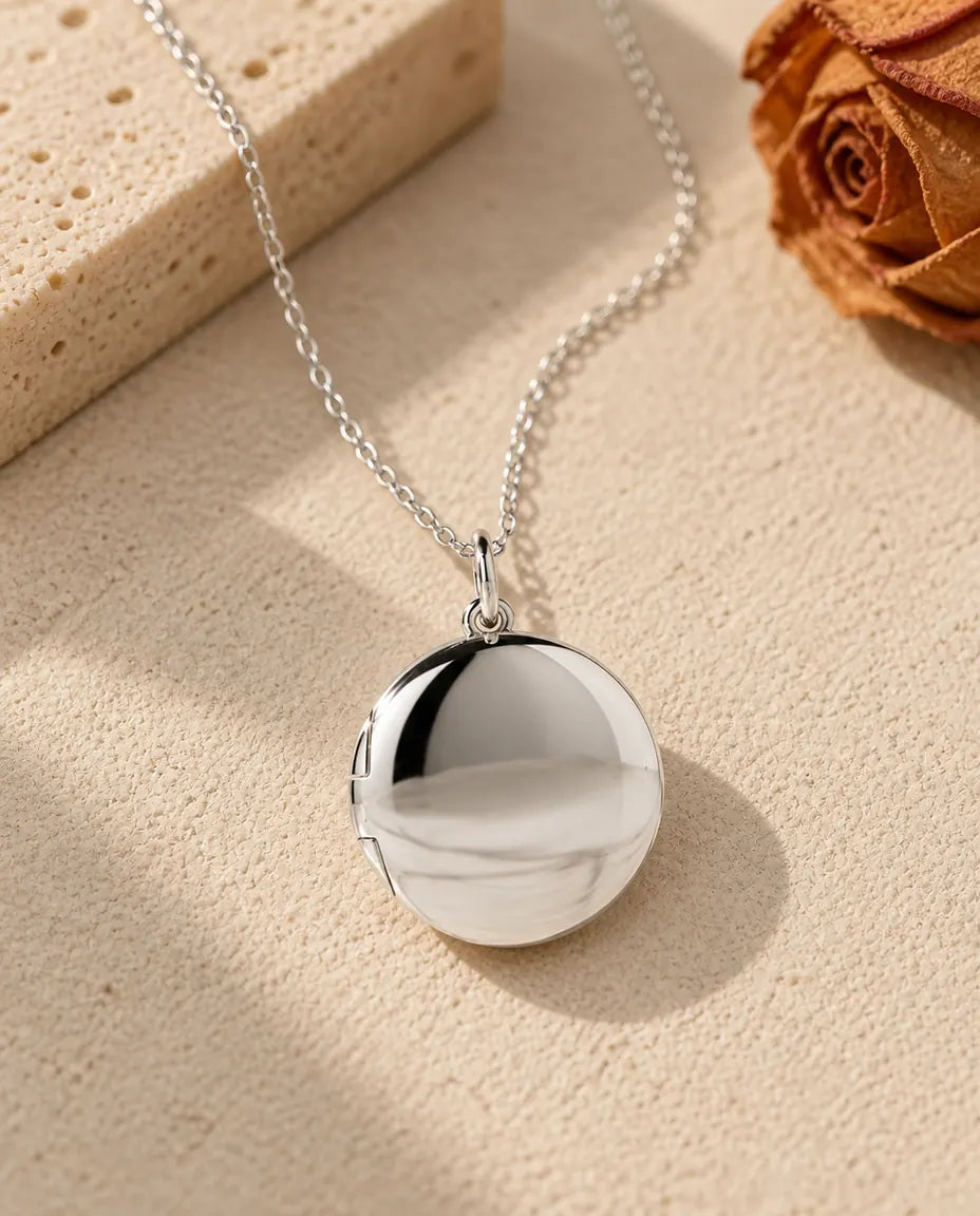 Collar con foto - vista frontal en plata