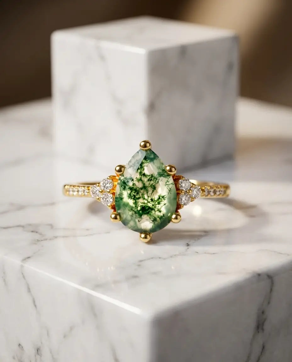 Anillo de ágata musgosa talla pera – hombros pavé de circonitas en plata de ley 925 o baño de oro, regalo para ella
