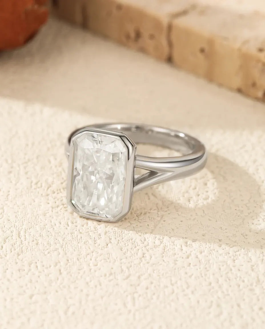 Anillo cóctel de moissanita 4,5 ct – piedra rectangular en bisel, plata de ley 925 maciza