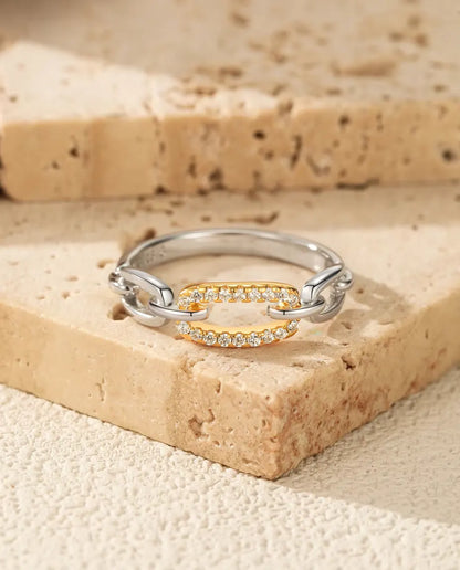 Anillo Eslabones Bicolor - eslabón dorado en pavé entre eslabones de plata, tallas 5 a 9, plata de ley 925