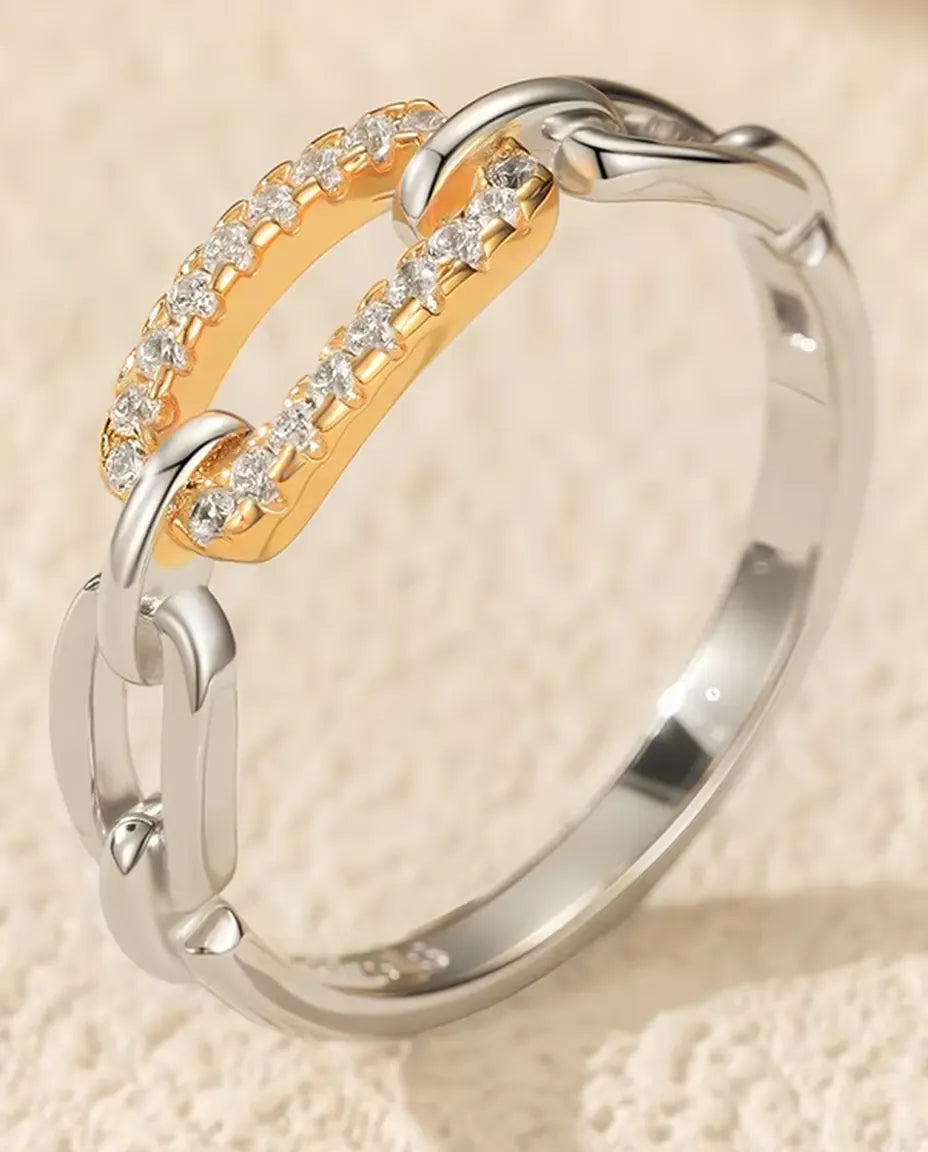 Anillo Eslabones Bicolor - eslabón dorado en pavé entre eslabones de plata, tallas 5 a 9, plata de ley 925