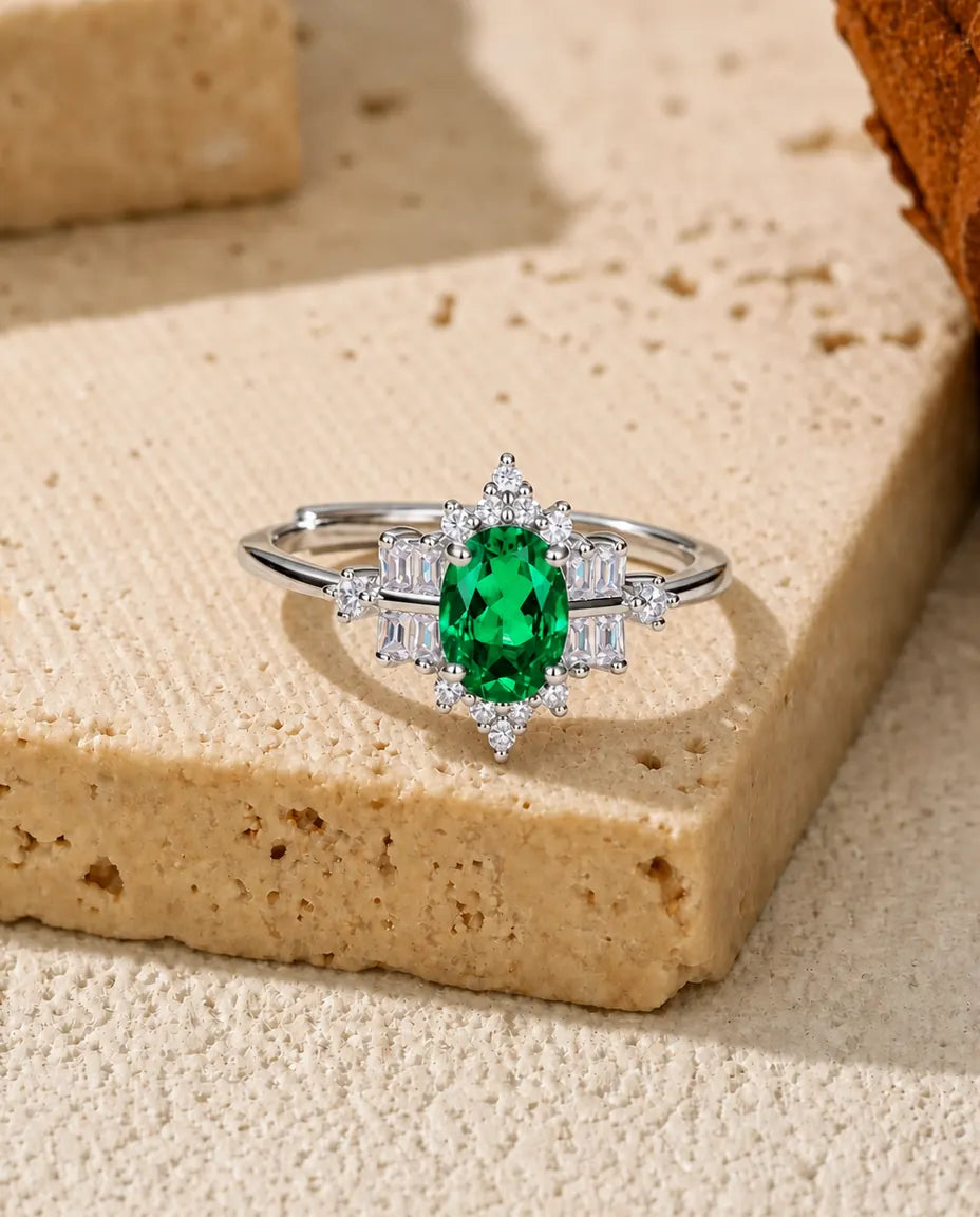 Anillo de esmeralda ovalada con halo copo de nieve – circonitas blancas y plata de ley 925 ajustable