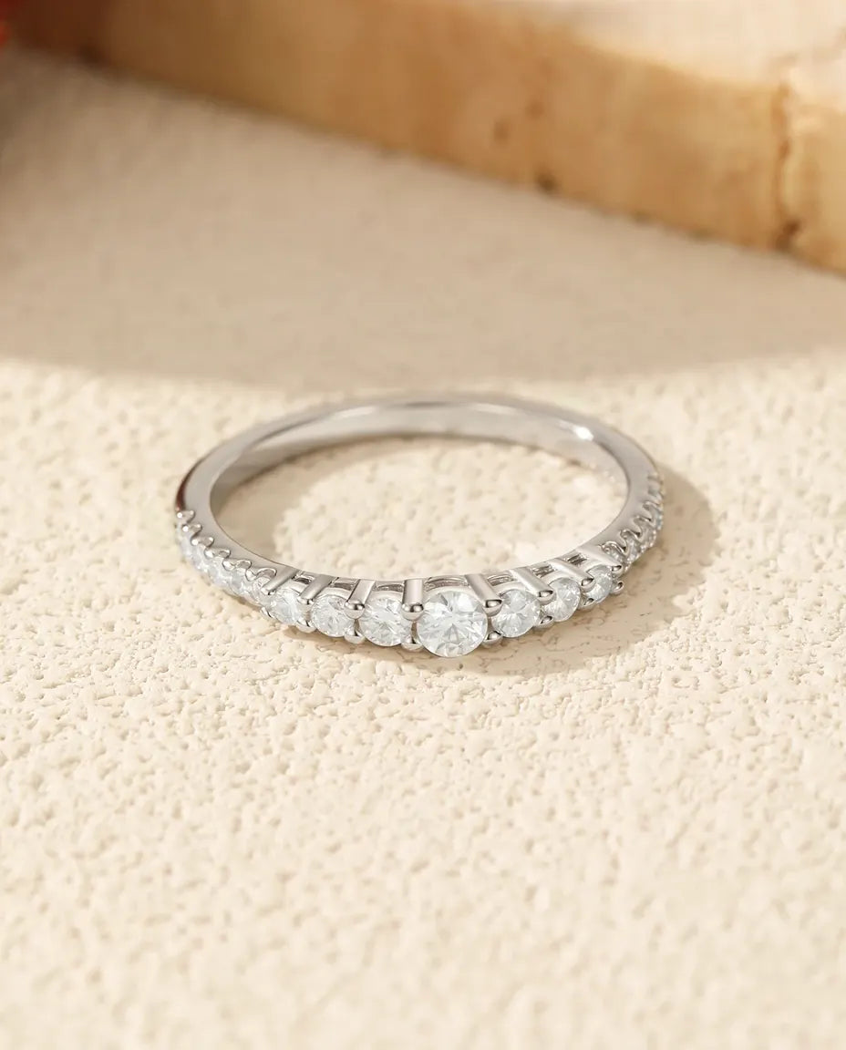 Anillo de moissanita – alianza en degradado con 19 piedras color D, plata de ley 925, apilable para mujer
