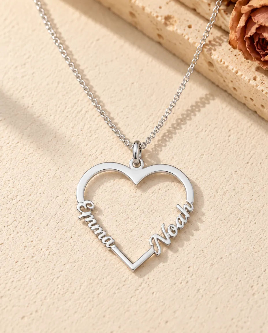 Collar Corazón con Dos Nombres en Plata de Ley 925 - vista frontal en plata