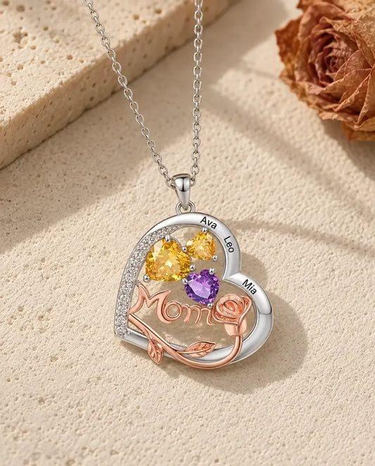 Collar para mamá con corazón y rosa - sobre una superficie