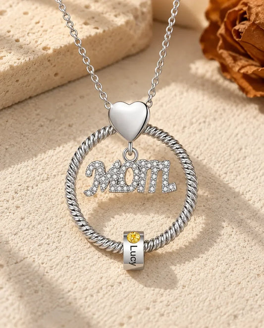 Collar para mamá con nombres grabados y piedras de nacimiento - vista frontal en plata