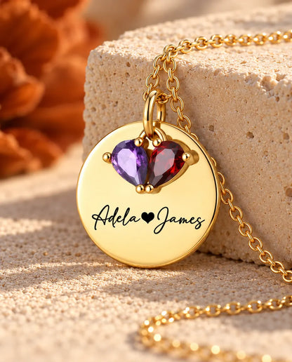 Collar Personalizado con 2 Piedras y 2 Nombres - medalla dorada grabada con dos piedras talla pera