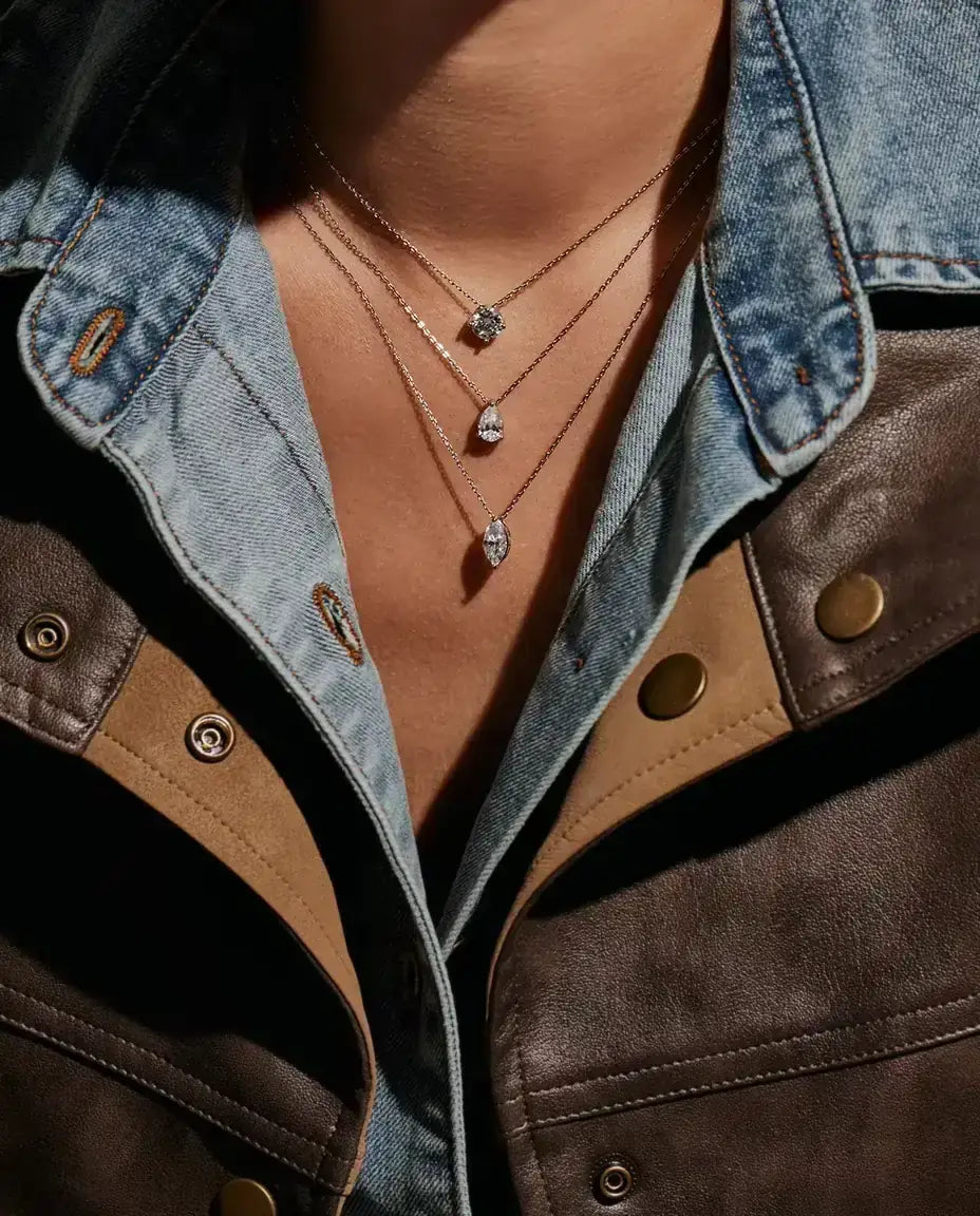 Collar de Moissanita Marquesa 1 ct en Plata 925 - llevado por una modelo