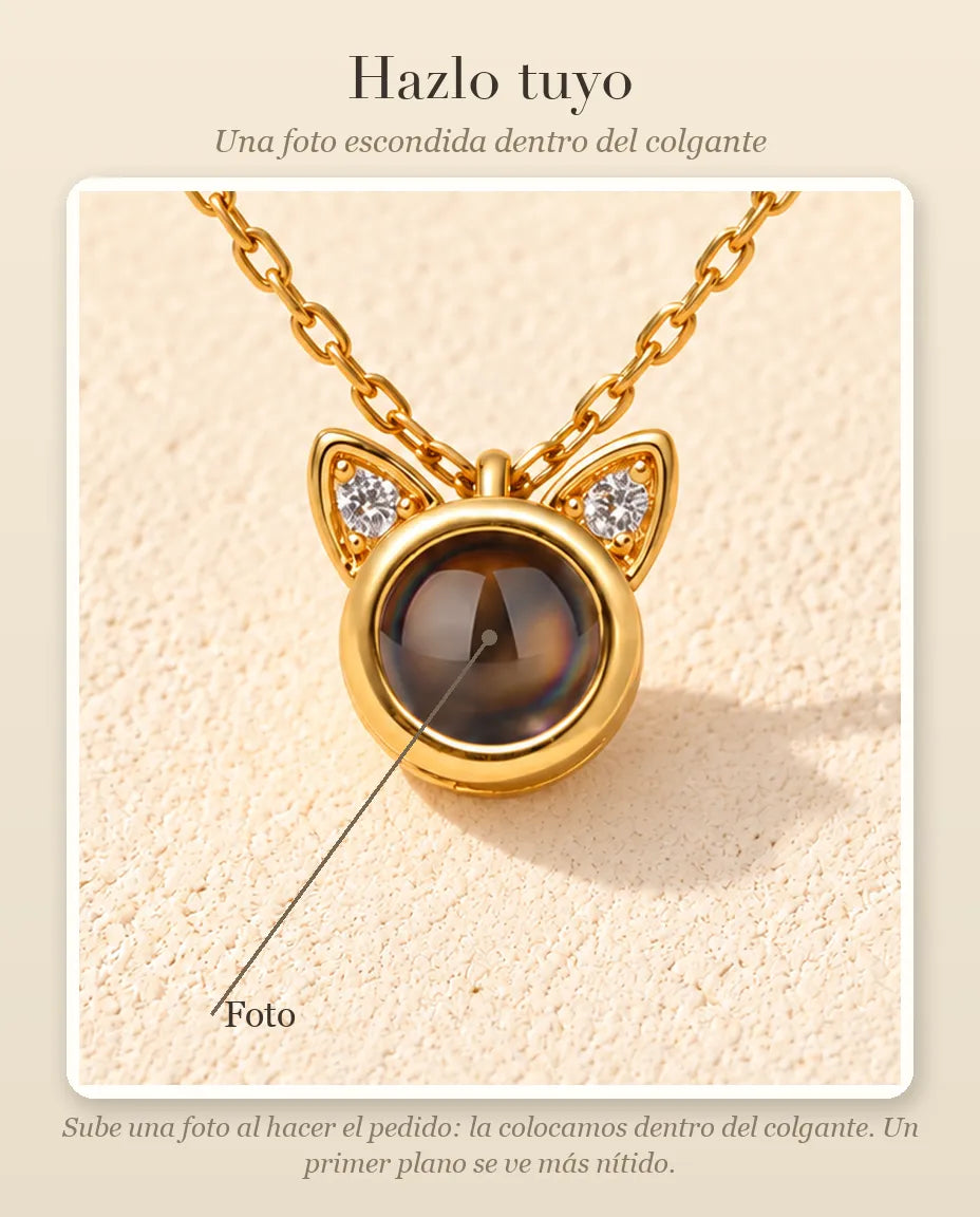 Guía de personalización que muestra dónde va tu foto dentro de la bola del collar de orejas de gato