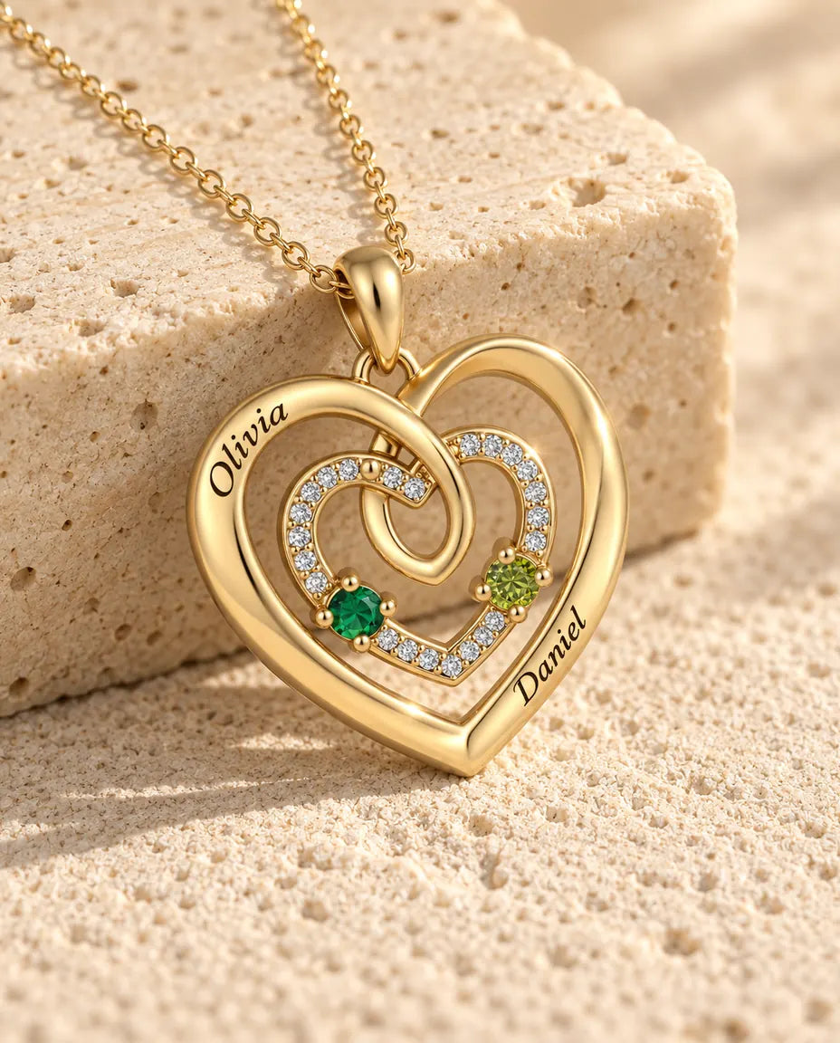 Collar Personalizado con 2 Piedras y 2 Nombres - triple corazón dorado con dos piedras de nacimiento