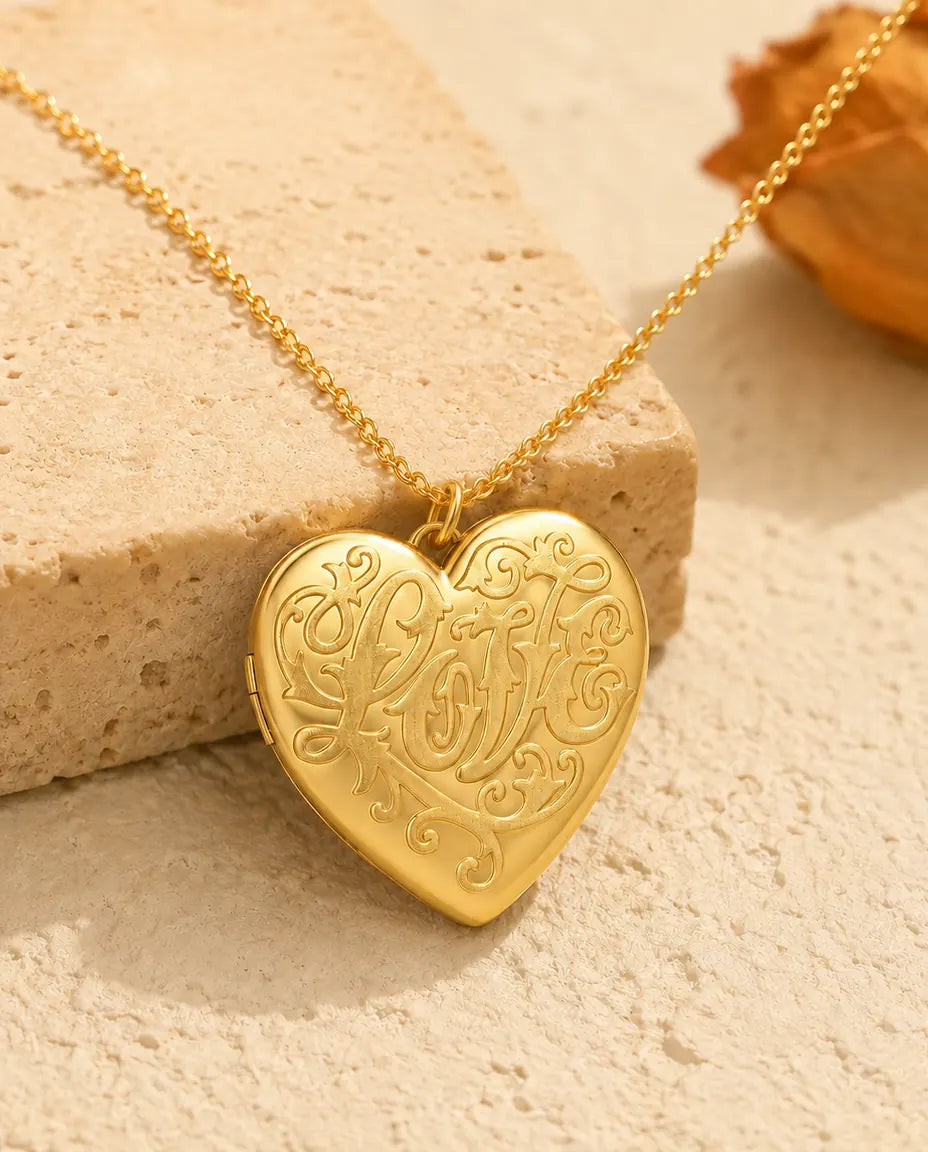 Relicario Corazón Love con 2 Fotos - relicario con Love en relieve y dorso de nácar, plateado o dorado, cadena 45+5 cm