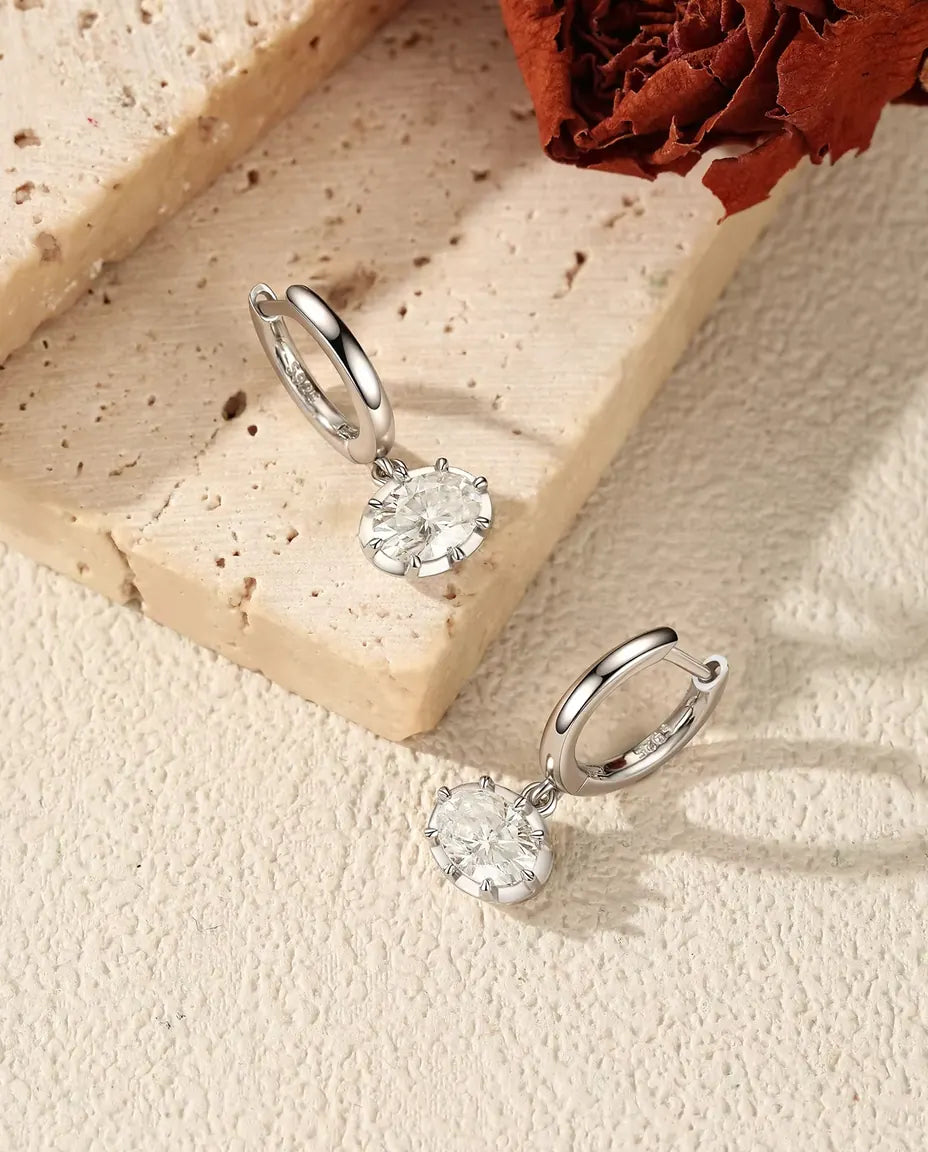 Pendientes de Aro Colgantes con Moissanita Ovalada - piedras de 1,00 ct 5 x 7 mm, 21 mm de largo, plata 925