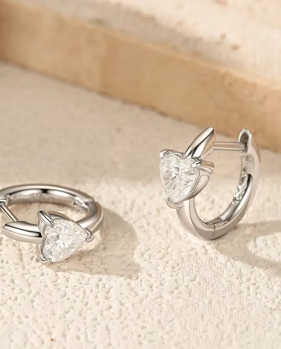 Pendientes de Aro con Moissanita Corazón - 2 x 0,50 ct color D, aro de 12 mm, plata de ley 925, 2,30 g