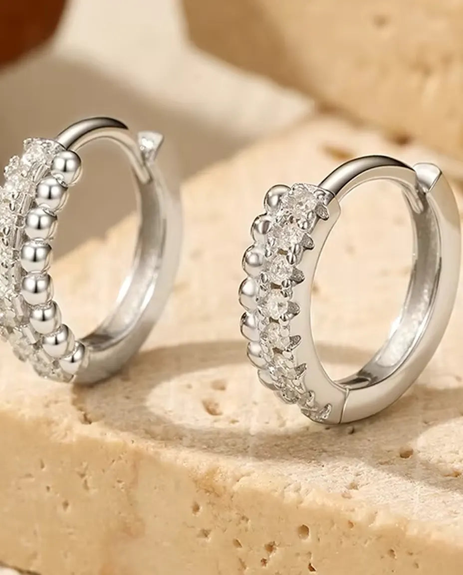 Pendientes de Aro con Pavé de Moissanita - dieciséis piedras de 1,3 mm en dos hileras, 12 mm, plata 925