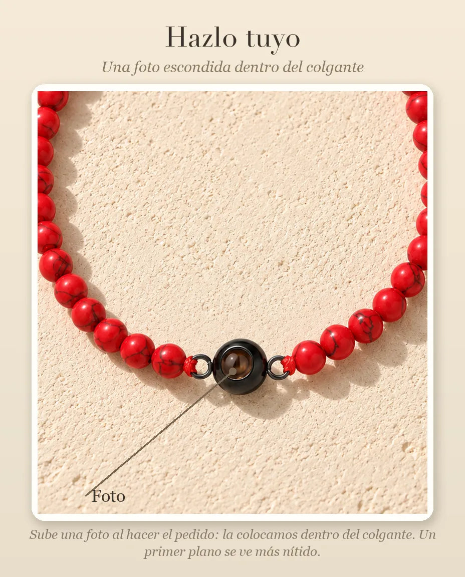 Guía de personalización: la imagen que subes en «Foto» queda dentro de la piedrecita del aro de la pulsera de bolas