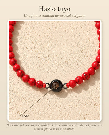 Guía de personalización: la imagen que subes en «Foto» queda dentro de la piedrecita del aro de la pulsera de bolas