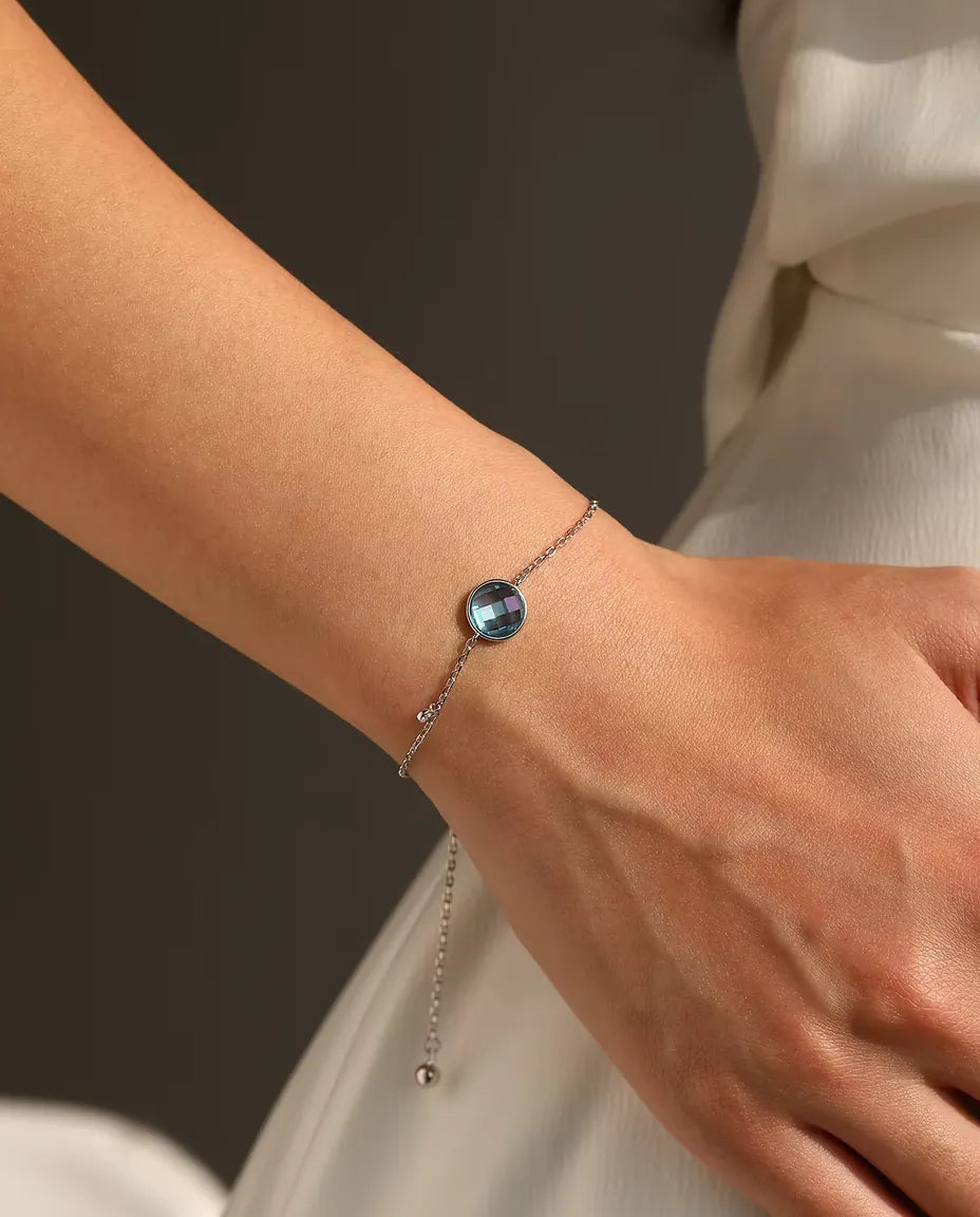 Pulsera con Circonita Azul - talla damero de 8 mm en cadena forzada con cierre corredizo, plata de ley 925