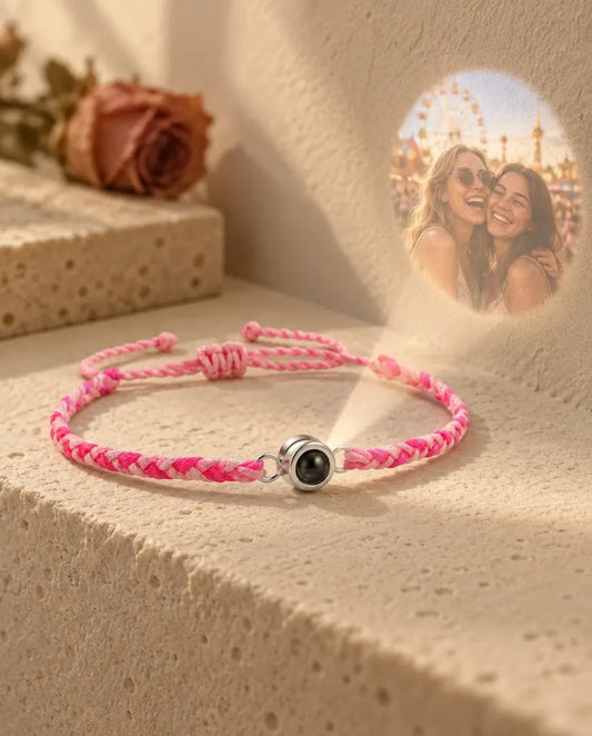 Pulsera con foto dentro - proyecta la foto oculta en la pared