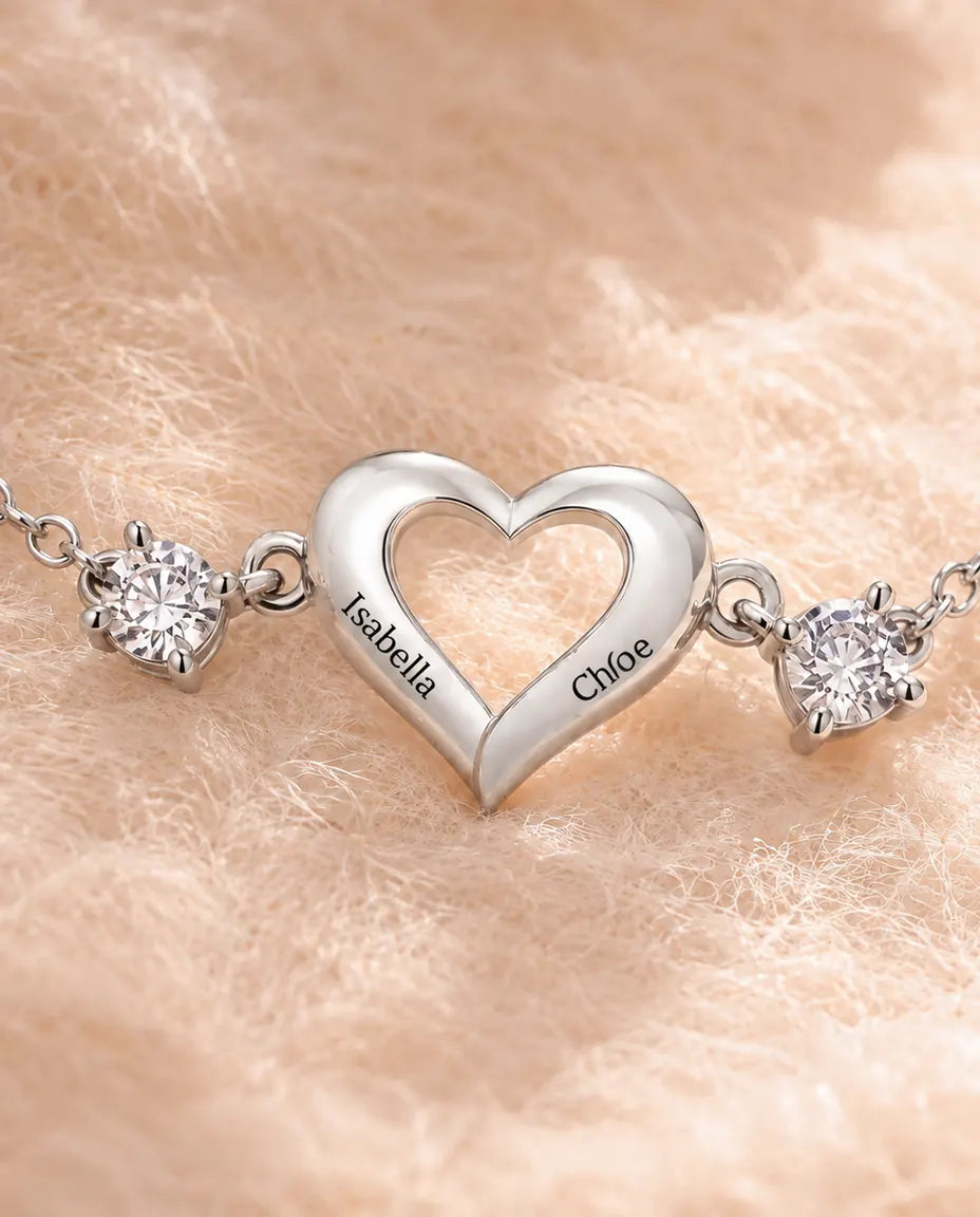 Pulsera Personalizada con 2 Piedras y 2 Nombres - corazón abierto y dos piedras de nacimiento, ajustable, rodiada