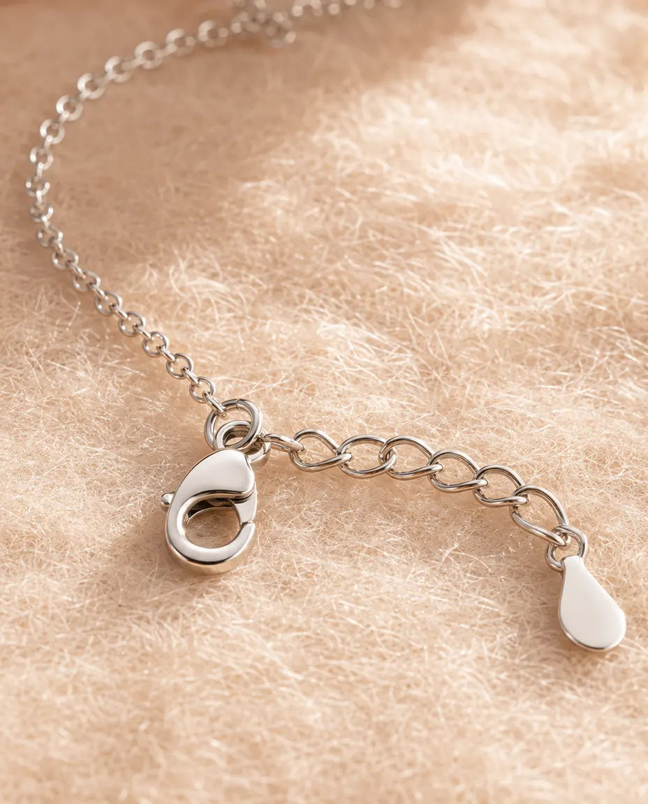 Pulsera Personalizada con 2 Piedras y 2 Nombres - corazón abierto y dos piedras de nacimiento, ajustable, rodiada