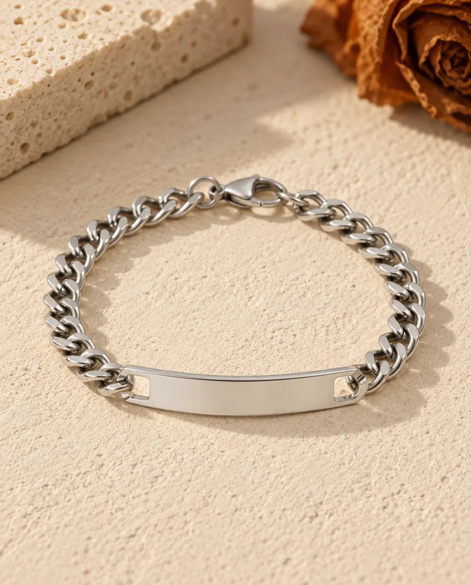 Pulsera grabada de pareja - vista frontal en plata