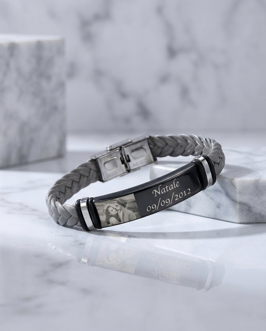 Pulsera hombre grabada – cuero trenzado y chapa de acero, foto por una cara y grabado por la otra, regalo para él