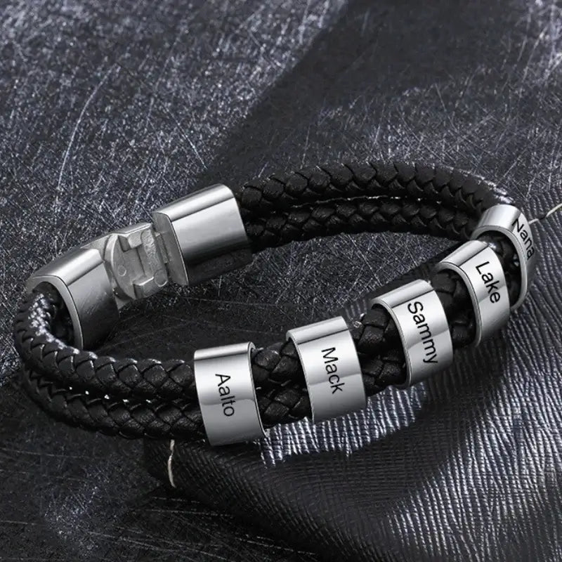 Pulsera hombre grabada – cuero negro con bolas de acero y hasta 8 nombres, regalo para él y para papá