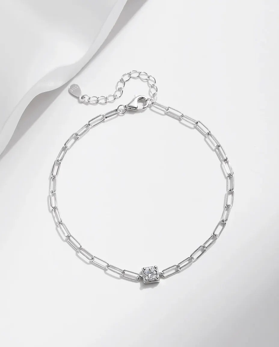 Pulsera de Moissanita con Cadena de Clip – 0,3 ct color D en bisel cuadrado, plata de ley 925