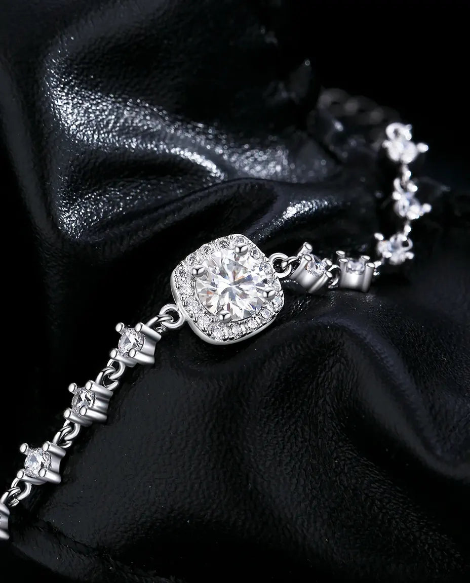 Pulsera de Moissanita con halo – cojín de 0,8 ct color D en plata de ley 925, cadena regulable