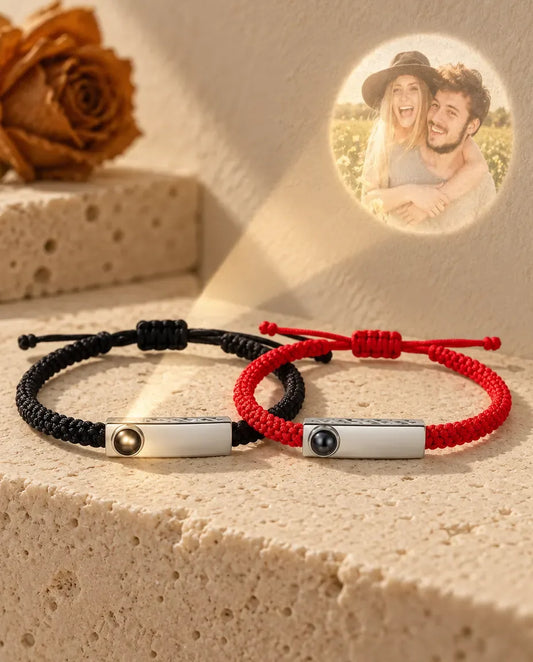 Pulseras de pareja con foto dentro - proyecta la foto oculta en la pared