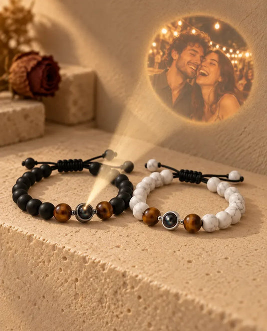 Pulseras de pareja con foto dentro - proyecta la foto oculta en la pared
