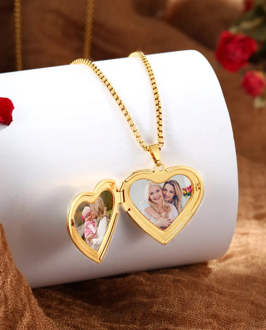 Relicario corazón de nácar para 2 fotos – baño de oro pulido, regalo personalizado